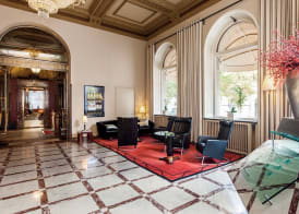 Elite Plaza Hotel 5