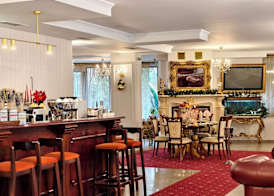 Elegant Lux Hotel 3