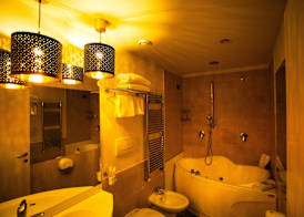 Silk Motel 5