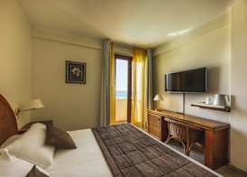 Apulia Hotel Taranto Ara Solis 5