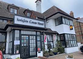 Knights Court Hotel 3