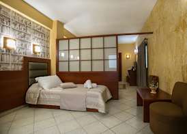 City Life Port Hotel 5