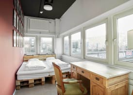 Urban Camper Hostel & Bar 3