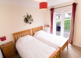 Seaview Holidays - Salterns Village 5