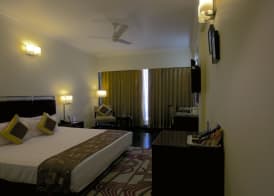 The Wall Street Beacon, Jaipur 5