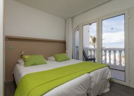 Apartamentos LIVVO Galera Beach 4