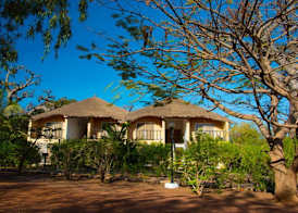 Royal Saly 4