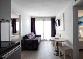 Aparthotel Miami Park 5
