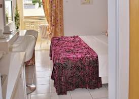 Stella Maria Hotel & Suites 5