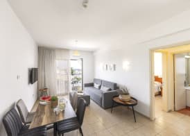 Stephanos Hotel Apartments 4