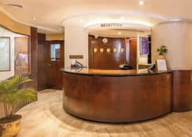 Hotel Kohinoor Continental, Airport 5