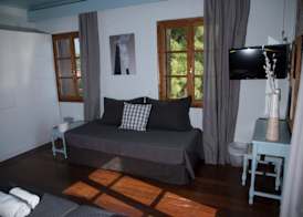 Olive Press Hotel 3