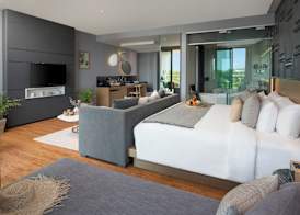 Wyndham Grand Nai Harn Beach Phuket 5