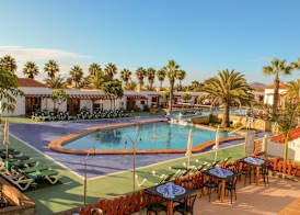 Castillo Beach Club Apartments 5