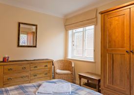 Poplar House Serviced Apartments 4