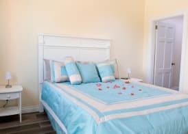 Mount Royal Luxury Condos 4