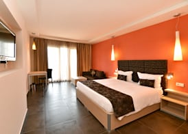 SH Dolce Vita- All Inclusive - Free Aquapark & Beach & Beach bar 4