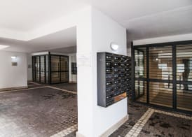 GuestHost - Fonte Laurentina Apartments 2