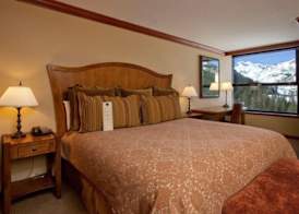 Everline Resort and Spa, Lake Tahoe 2