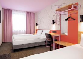 McDreams Hotel Wuppertal City 5