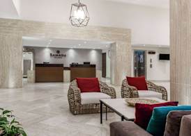 Ramada Plaza by Wyndham Leon 2