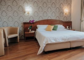 Hotel Flora 4