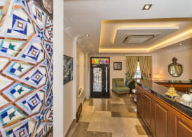 Four Doors Hotel 3
