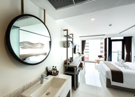 Blackwoods Hotel Pattaya - SHA Extra Plus 5