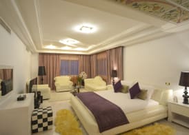 The Penthouse Suites Hotel 3