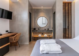Avra Luxury Suites Mykonos 2