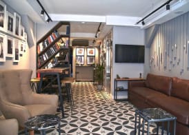 HOTEL BRONTE 2