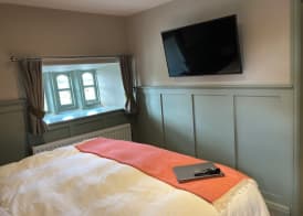 The Stork Hotel 4