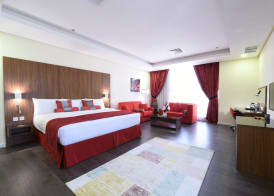Ramada Encore by Wyndham Kuwait Downtown 4