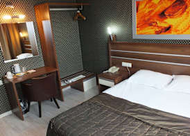 Lifos Hotel 4