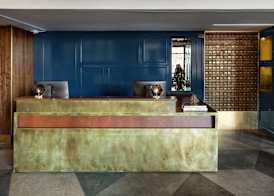 The Revolution Hotel 4