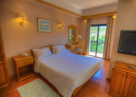 St. Patrick's Hotel 5