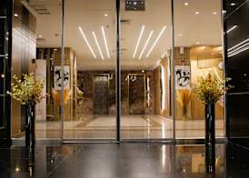 فندق بلازا أثينيه Plaza Athenee Hotel 2
