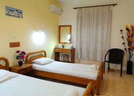 Nikos 2 Studios & Apartments 4