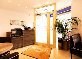 Le Theatre 2