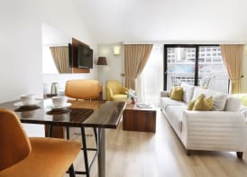 The White Orient Hotel 5