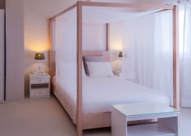 Milos Bay Suites 5
