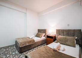 KURTI Hotel 2