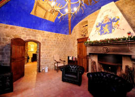 TH Perugia - Castello Di Monterone 3