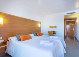 Hotel & Diving Les Illes 5