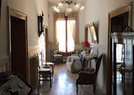 Princess Guest House Canal View 3