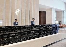 Holiday Inn DUBAI AL-MAKTOUM AIRPORT by IHG 3