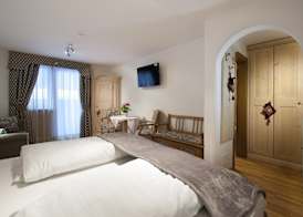 Hotel Italia 4
