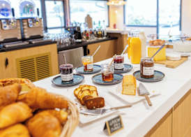 Hotel Bhoma Troyes 2