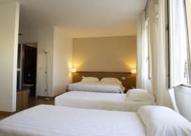 Mistral2 Hotel 4