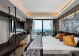 Elite Luxury Suite & Spa 3
